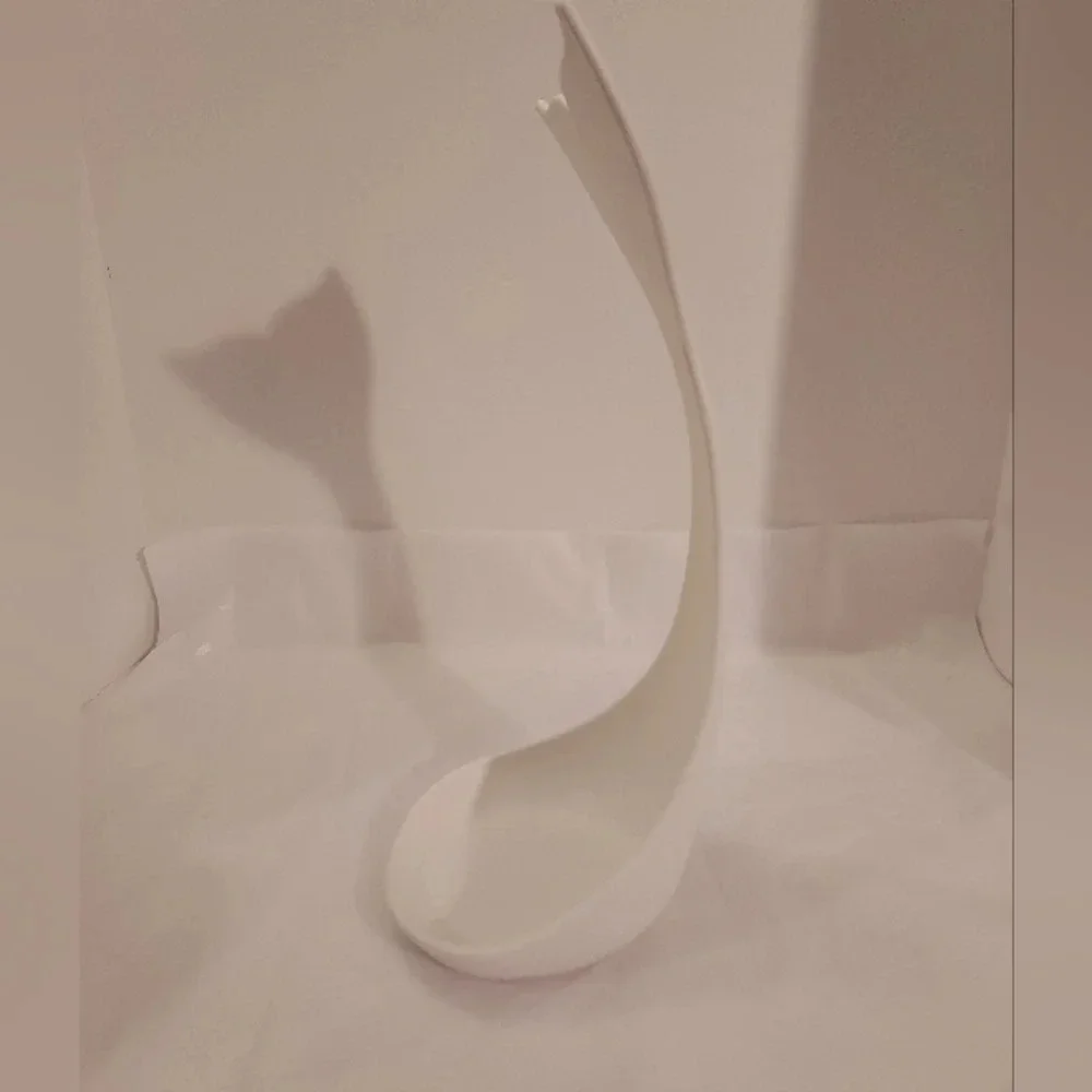 J-Me White Whale Tail Shape Jewelry Rack